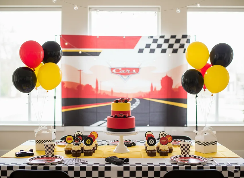 Cars birthday party inspiration from US party trends and decor ideas